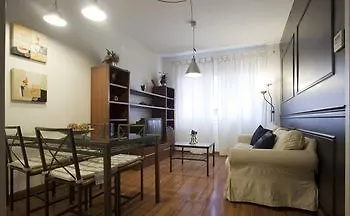 Espai Barcelona Camp Nou Apartment 4*,
